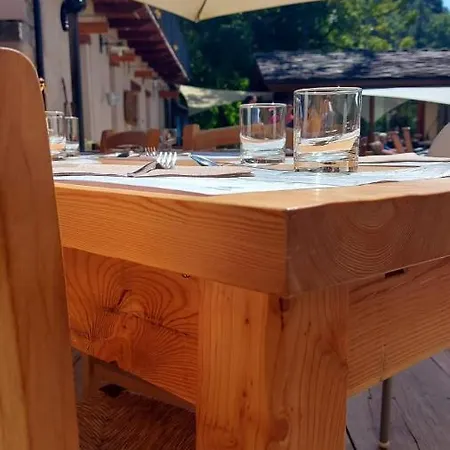 Il Campo Della Quercia Lägenhetshotell San Damiano Macra